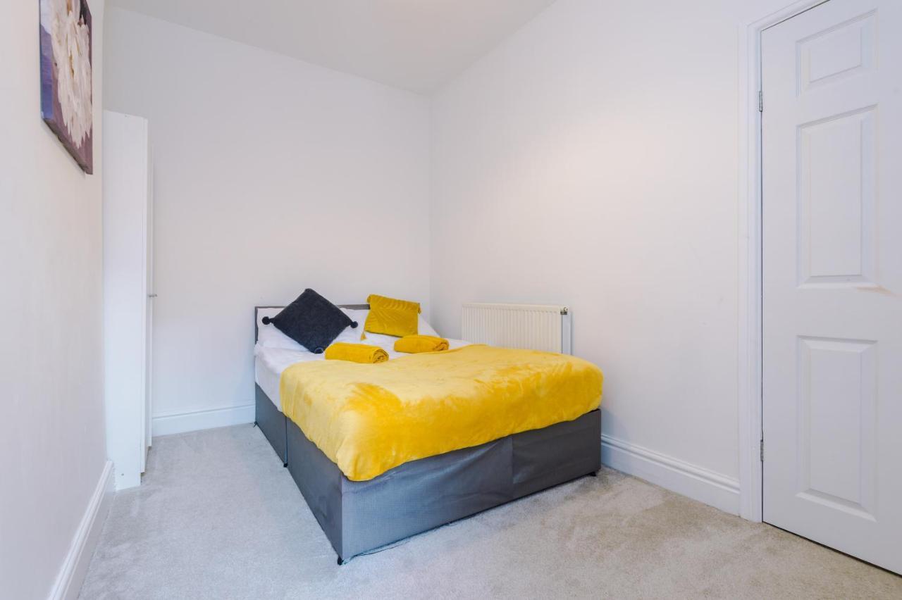 Finchley House Lovely House In Anfield, 2 Minutes Walk From The Stadium, Parking And Wifi Villa Liverpool Exterior photo